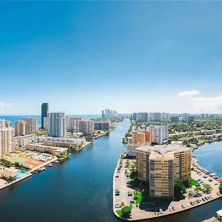 Lovely Studio With Amazing View Gym And Amenities
